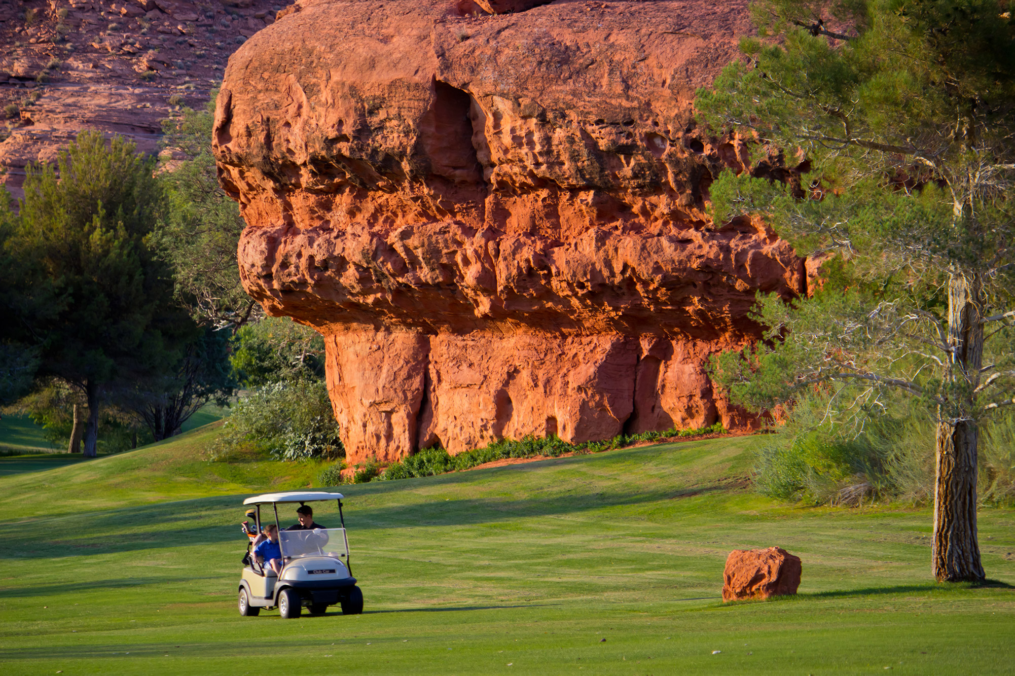 Dixie Red Hills 9-hole red sandstone course
