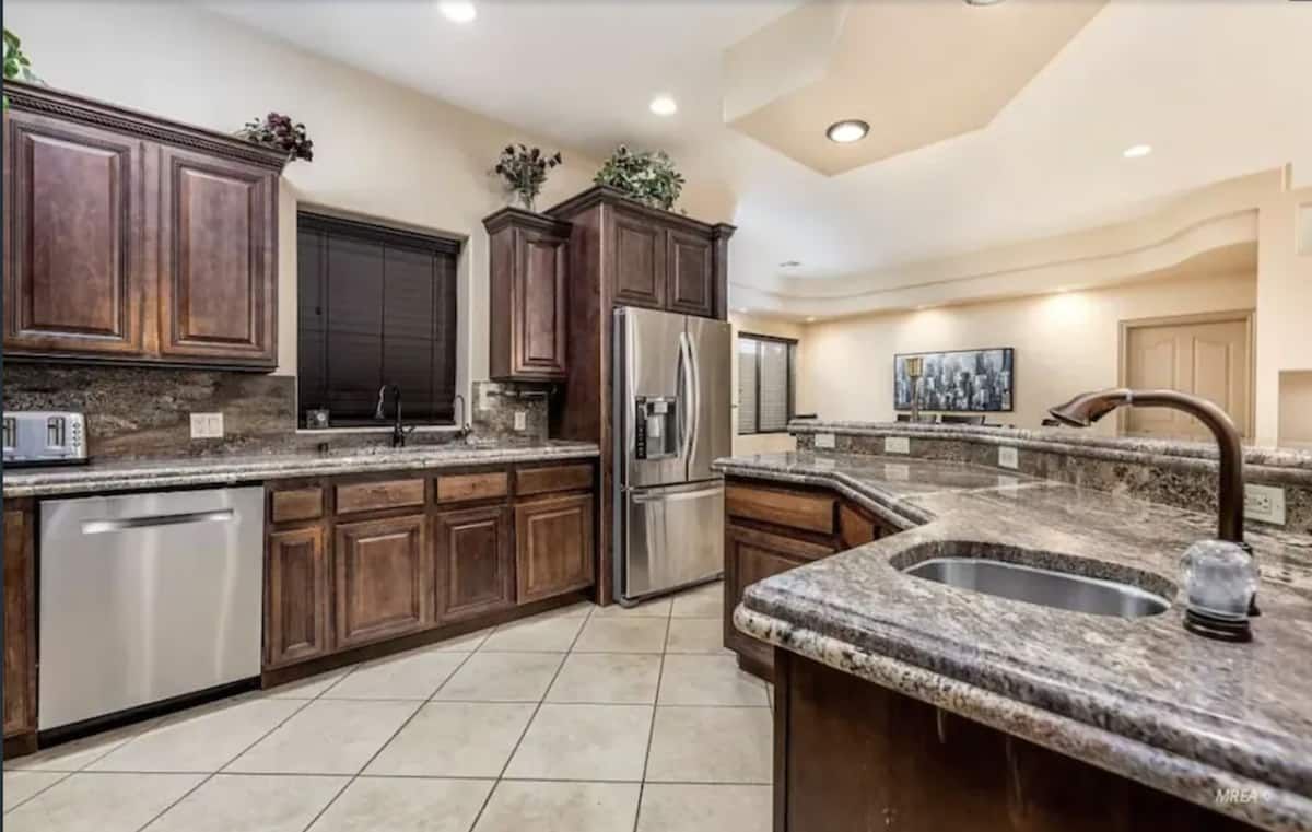 Spacious living area in Golfer's Paradise Mansion